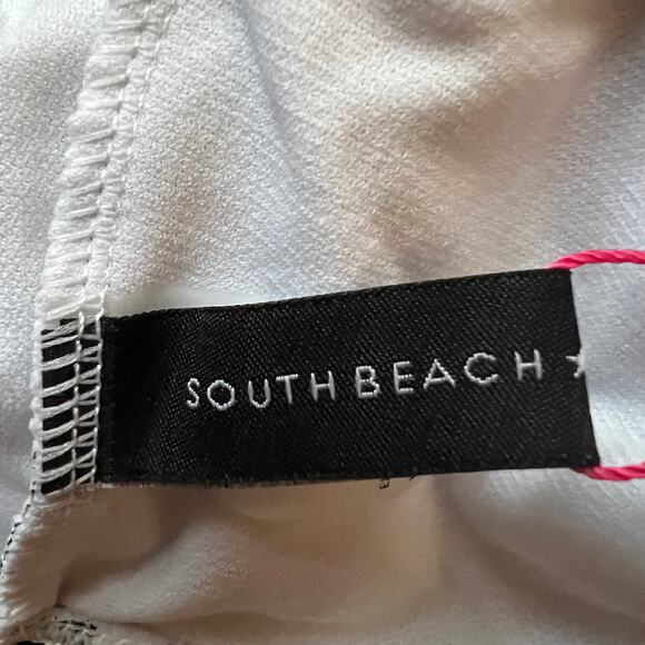 South Beach Black White Stripes Print Swim Top, US14/L - Picture 5 of 7